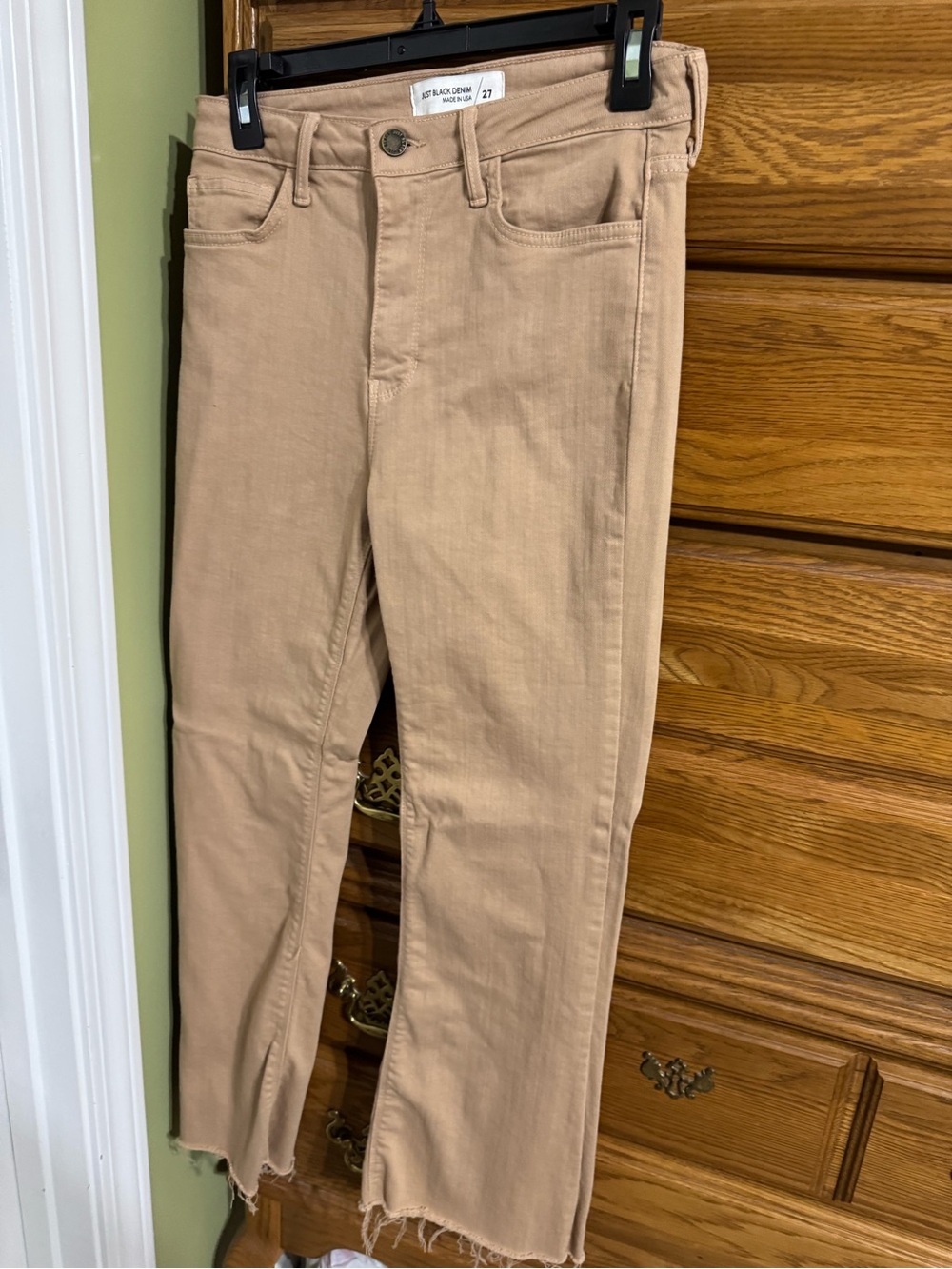 Just Black Straight-Leg Jeans in Beige